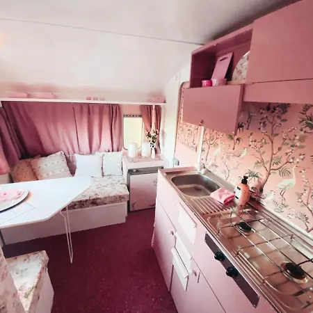 Het Caravannetje - Retro Glamping *