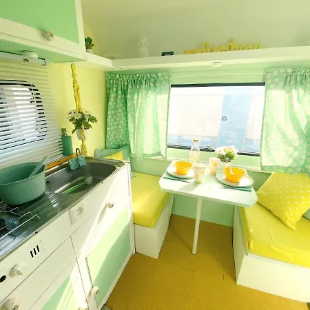Het Caravannetje - Retro Glamping Bed & Breakfast