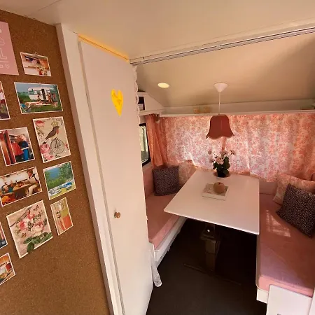 Het Caravannetje - Retro Glamping *