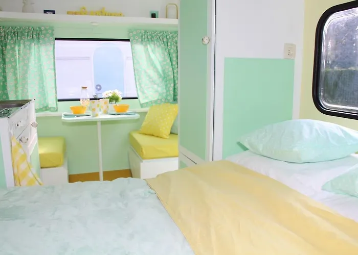 Het Caravannetje - Retro Glamping Bed & Breakfast *