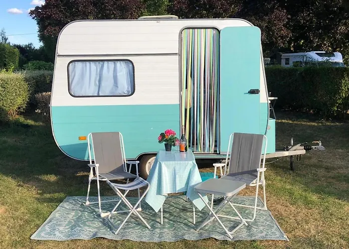 Het Caravannetje - Retro Glamping לינה וארוחת בוקר ליידסנדאם