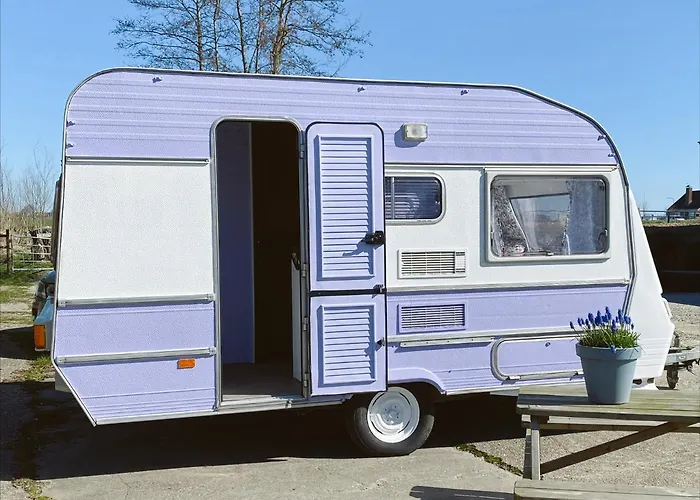 Het Caravannetje - Retro Glamping לינה וארוחת בוקר